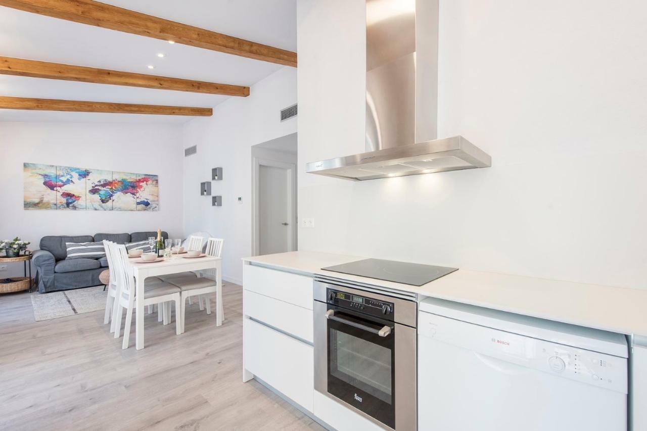 Lovely And Bright Apartment In The Heart Of Banyoles Exterior foto